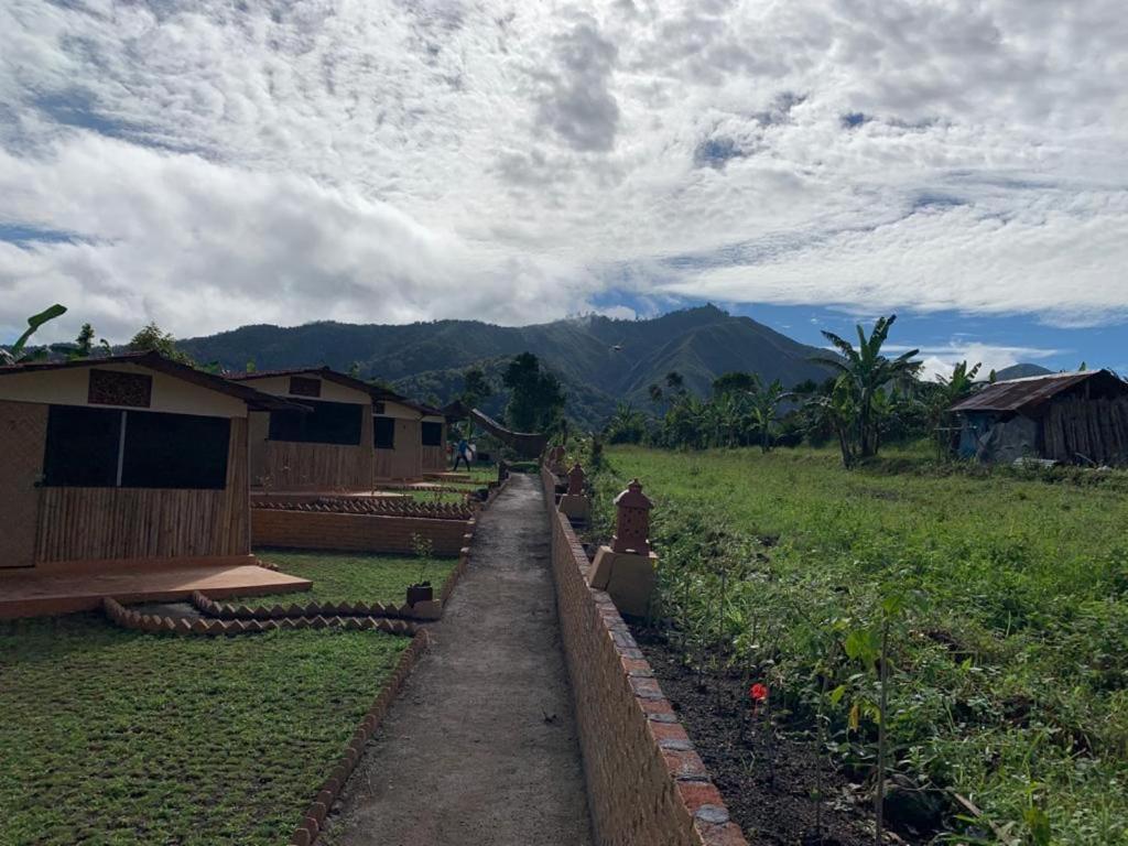 The Gate Rinjani Hotel Sajang Bagian luar foto