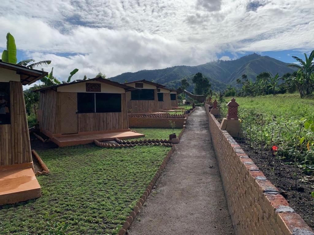 The Gate Rinjani Hotel Sajang Bagian luar foto